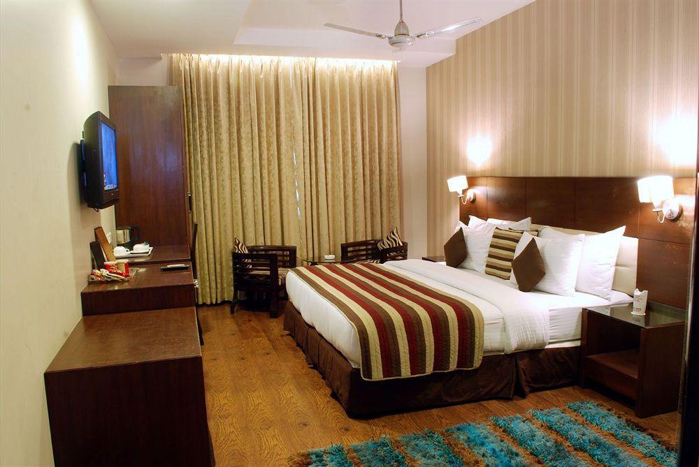 Liv Inn - Naraina Neu-Delhi Exterior foto